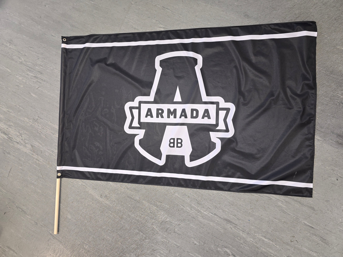 GROS DRAPEAU AVEC BÂTON